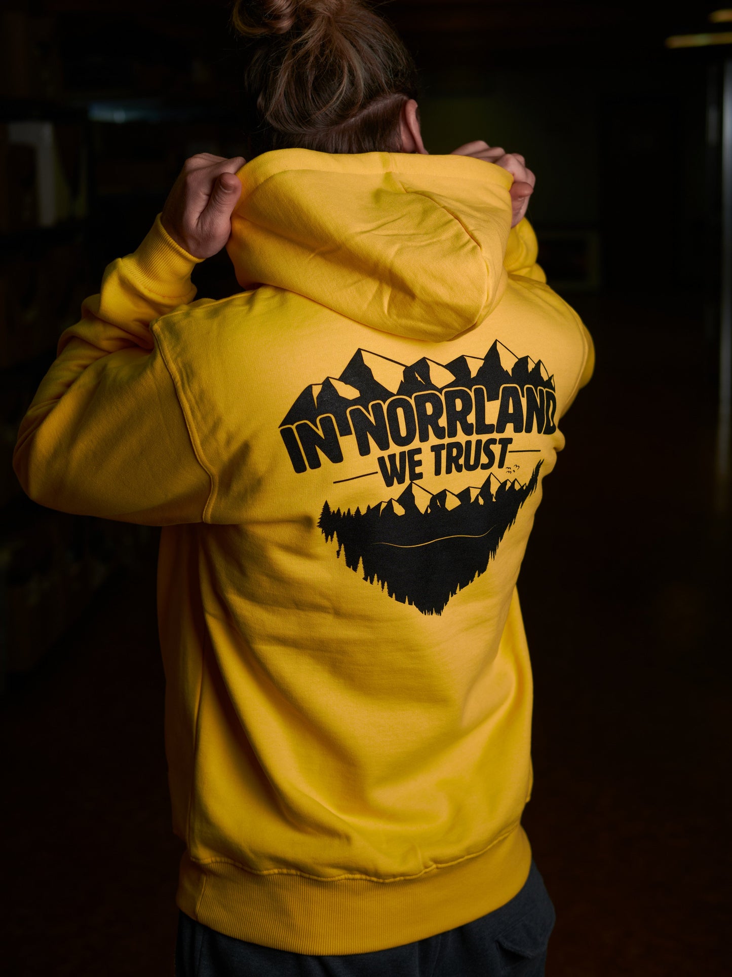 JIM OLOFSSON DRIFTING / JOD HOODIE - IN NORRLAND WE TRUST - YELLOW